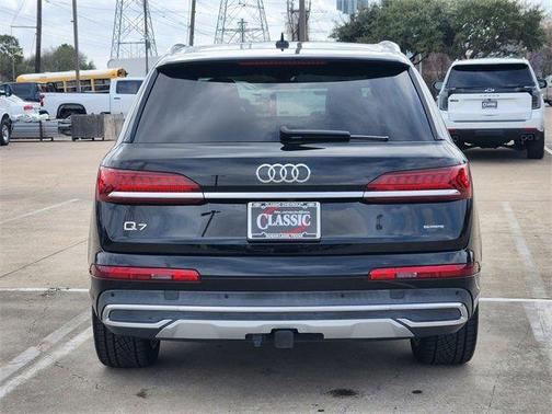 2020 Audi Q7 55 Premium Plus