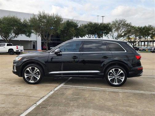 2020 Audi Q7 55 Premium Plus