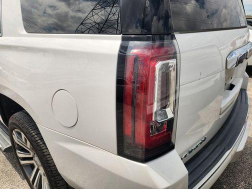 White Frost Tri-Coat 2018 GMC Yukon Denali
