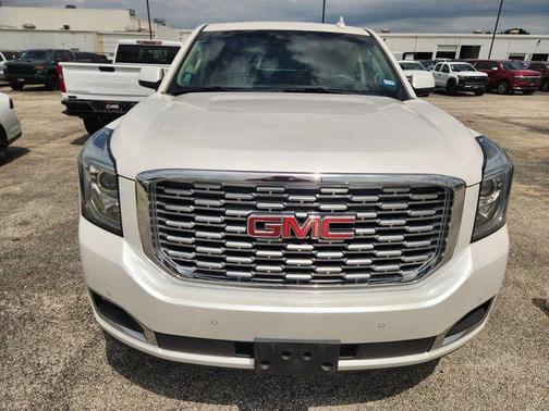 White Frost Tri-Coat 2018 GMC Yukon Denali