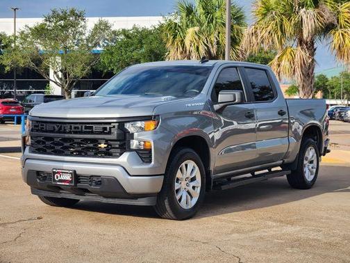 Sterling Gray Metallic 2025 Chevrolet Silverado 1500 Custom