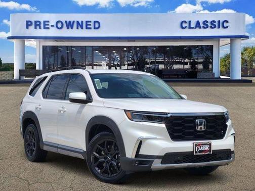 0Q 2025 Honda Pilot Touring