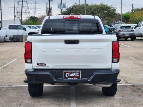 2023 Chevrolet Colorado WT