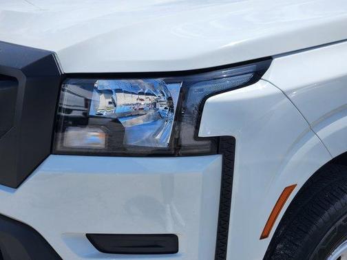 2023 Nissan Frontier S