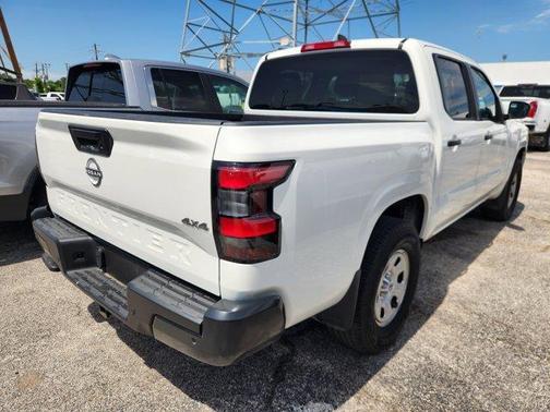 2023 Nissan Frontier S