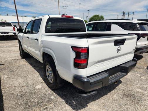 2023 Nissan Frontier S