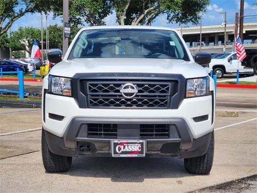 2023 Nissan Frontier S
