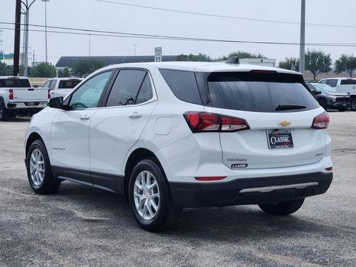 Summit White 2024 Chevrolet Equinox LT