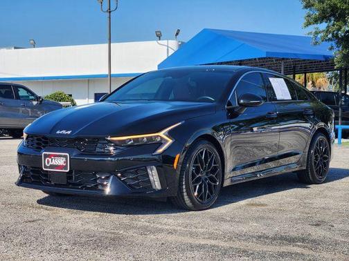 Aurora Black Pearl 2026 Kia K5 GT-Line