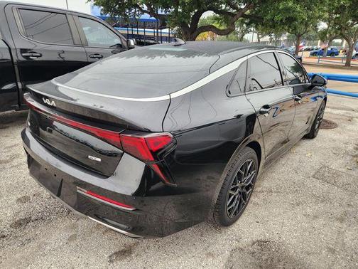 Aurora Black Pearl 2026 Kia K5 GT-Line