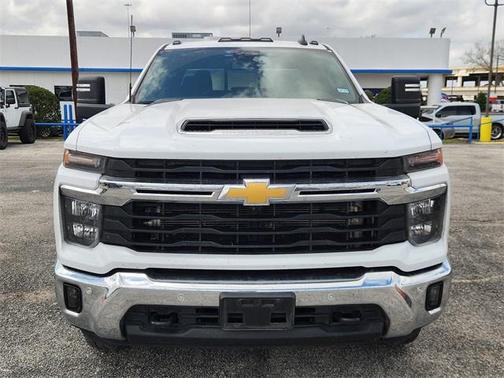 2025 Chevrolet Silverado 3500 LT