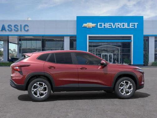 2025 Chevrolet Trax LS