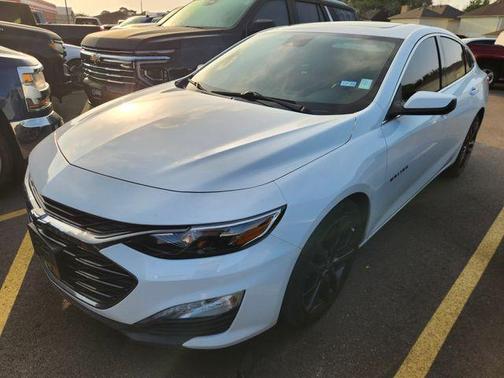 Summit White 2024 Chevrolet Malibu LT