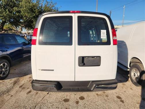 2024 Chevrolet Express 2500 Work Van