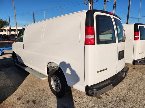 2024 Chevrolet Express 2500 Work Van