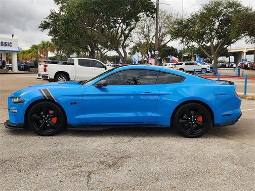 2022 Ford Mustang EcoBoost Premium