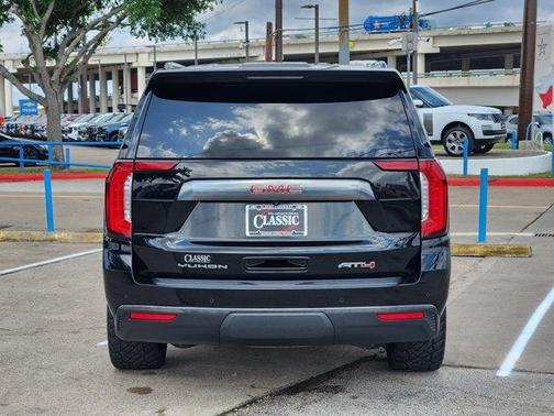 2021 GMC Yukon XL AT4