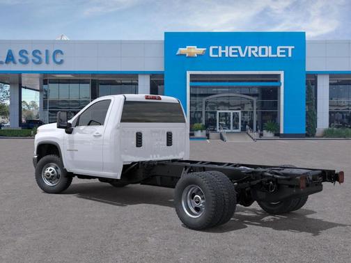 2026 Chevrolet Silverado 3500 WT