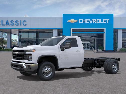 2026 Chevrolet Silverado 3500 WT