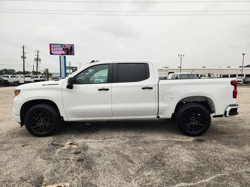 Summit White 2024 Chevrolet Silverado 1500 Custom