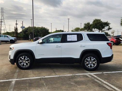 2022 GMC Acadia SLE