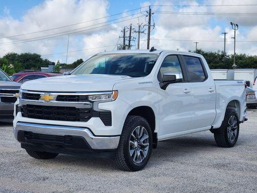 Summit White 2025 Chevrolet Silverado 1500 LT