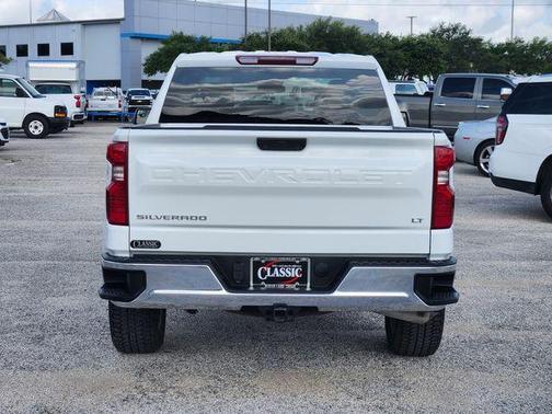 Summit White 2025 Chevrolet Silverado 1500 LT