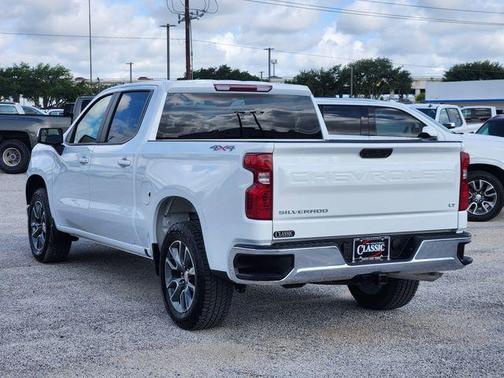 Summit White 2025 Chevrolet Silverado 1500 LT