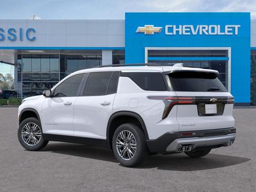 White 2026 Chevrolet Traverse LT