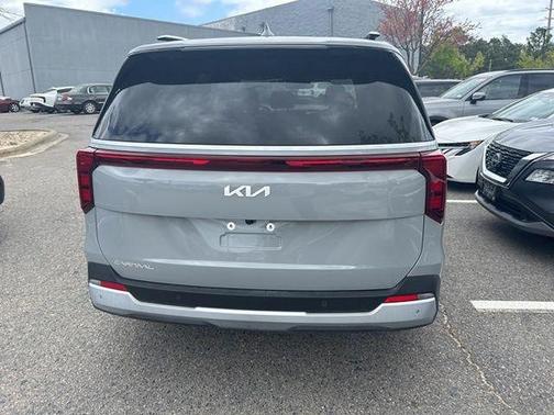 2025 Kia Carnival EX