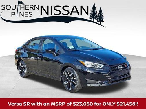 2025 Nissan Versa 1.6 SR