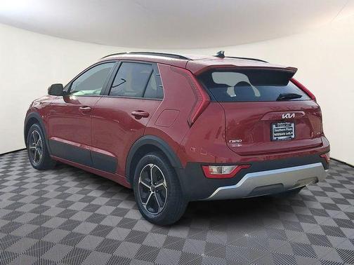 2023 Kia Niro LX