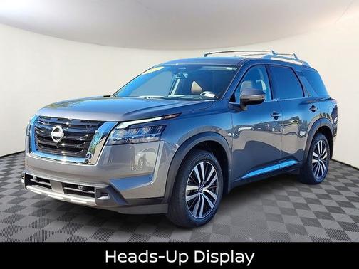 2024 Nissan Pathfinder Platinum