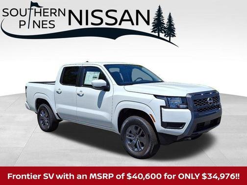 2025 Nissan Frontier SV