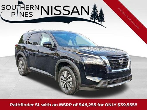 2025 Nissan Pathfinder SL