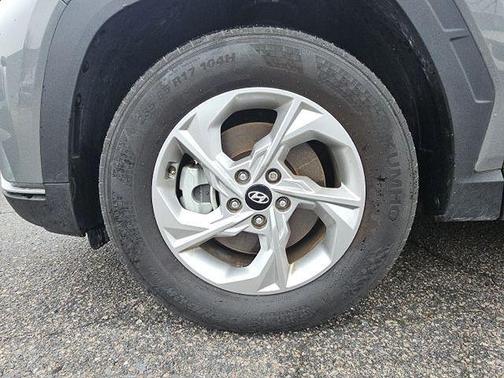 2024 Hyundai TUCSON SE