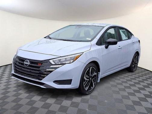 2025 Nissan Versa 1.6 SR