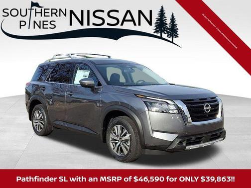 2025 Nissan Pathfinder SL