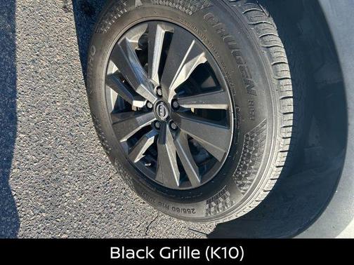 2023 Nissan Pathfinder SV