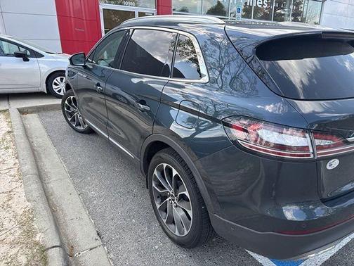 2021 Lincoln Nautilus Reserve