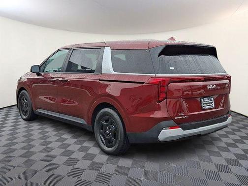 2025 Kia Carnival LXS