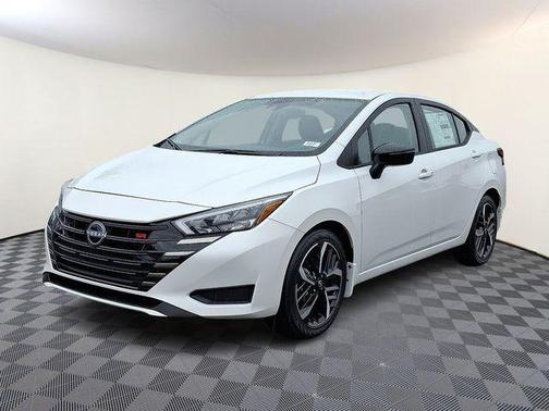 2025 Nissan Versa 1.6 SR