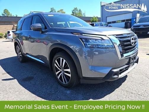 Gun Metallic 2024 Nissan Pathfinder Platinum