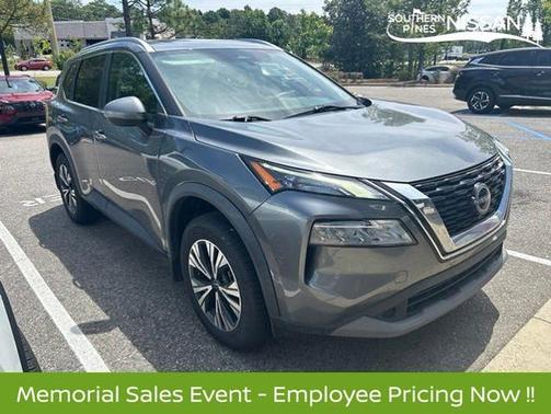 Gun Metallic 2022 Nissan Rogue SV