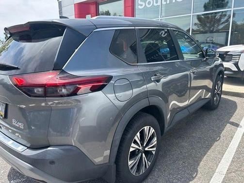 Gun Metallic 2022 Nissan Rogue SV