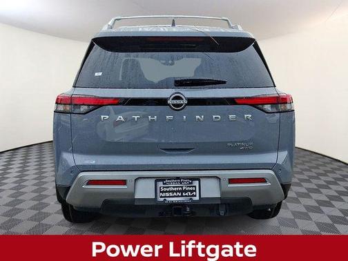 2025 Nissan Pathfinder Platinum