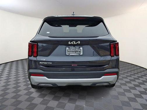 2025 Kia Sorento LX
