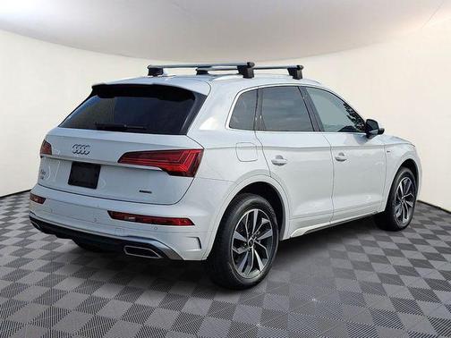 2024 Audi Q5 45 S line quattro Premium