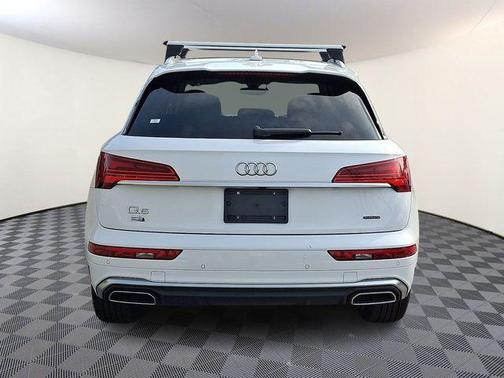 2024 Audi Q5 45 S line quattro Premium