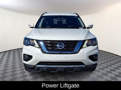 2018 Nissan Pathfinder SL